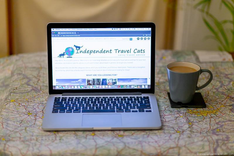 how to start a travel blog Laptop Independent Travel Cats