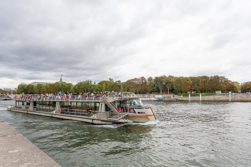 Bateaux Parisiens Paris Seine river cruises boat