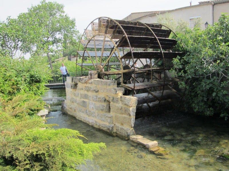 L'Isle-sur-la-Sorgue Sunday market Isle sur la Sorgue Provence makerts antiques Luberon