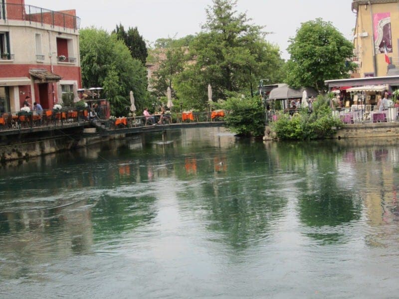 L'Isle-sur-la-Sorgue Sunday market Isle sur la Sorgue Provence makerts antiques Luberon