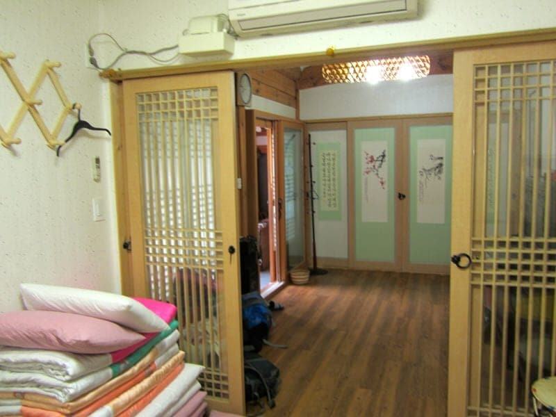 hanok houses in Seoul South Korea hanok guesthouses