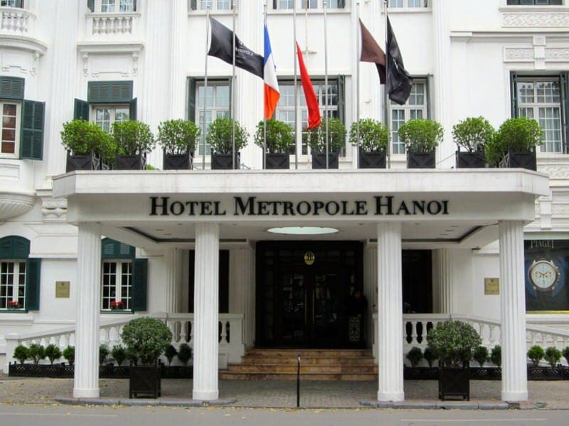 Glass rests at Hotel Metropole – Paris in Hanoi - The Glass Magazine