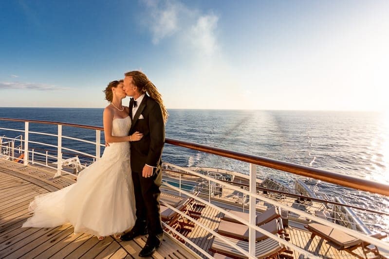 Cunard Queen Mary 2 wedding at sea cruise