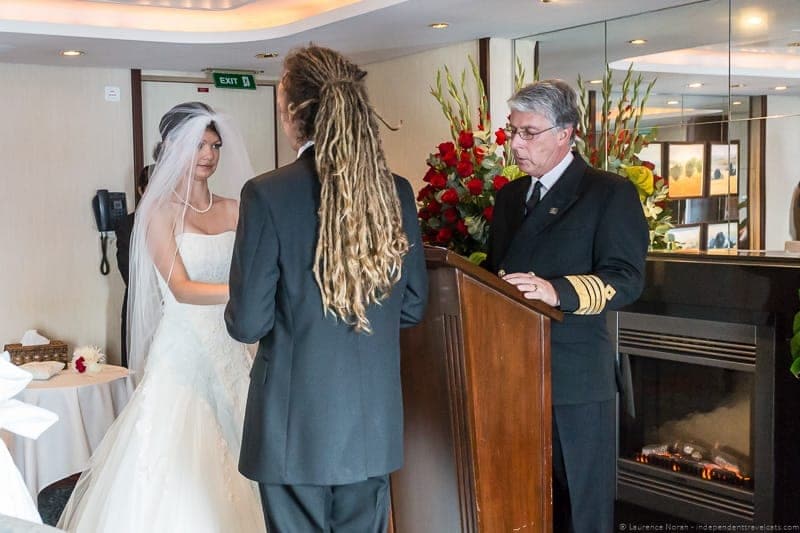 Cunard Queen Mary 2 wedding at sea cruise