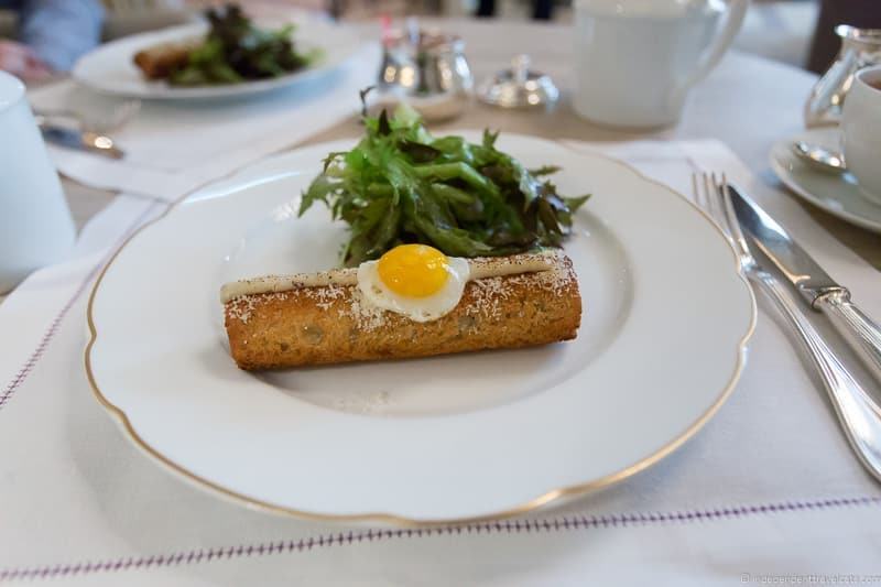 Hôtel de Crillon afternoon tea in Paris guide 