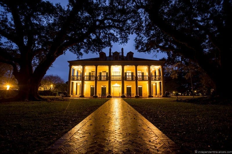 Oak Alley Plantation tour overnight New Orleans Louisiana