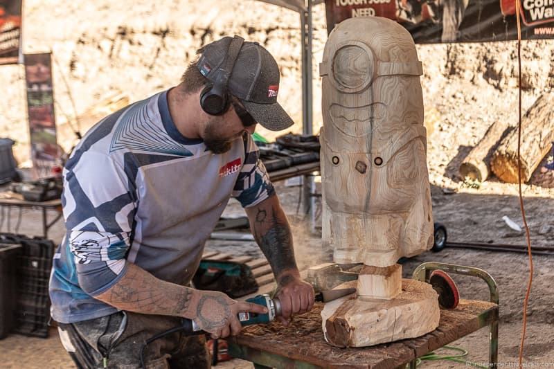 chainsaw carving Albuquerque Balloon Festival