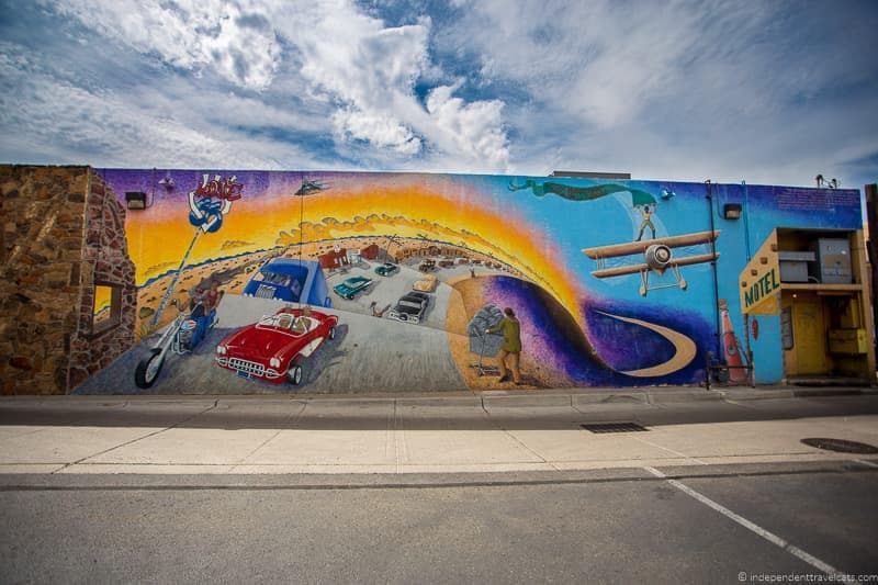 mural Route 66 in Albuquerque New Mexico highlights