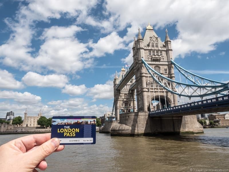 Man jumps into Thames to save woman in front of London Eye tourists near  Westminster Bridge - MyLondon