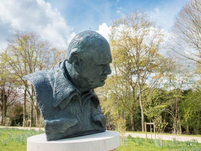 Churchill statue at Blenheim Place - top Winston Churchill sites in England