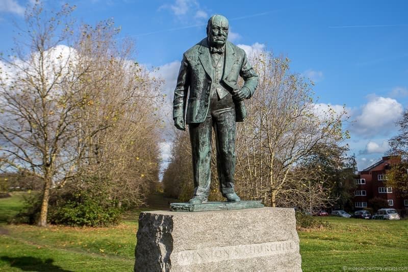 Woodford Green statue Winston Churchill in London sites attractions England UK