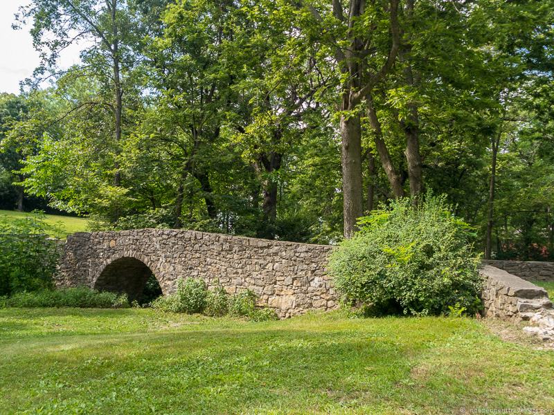 stone bridge The Bridges of Madison County picnic scene