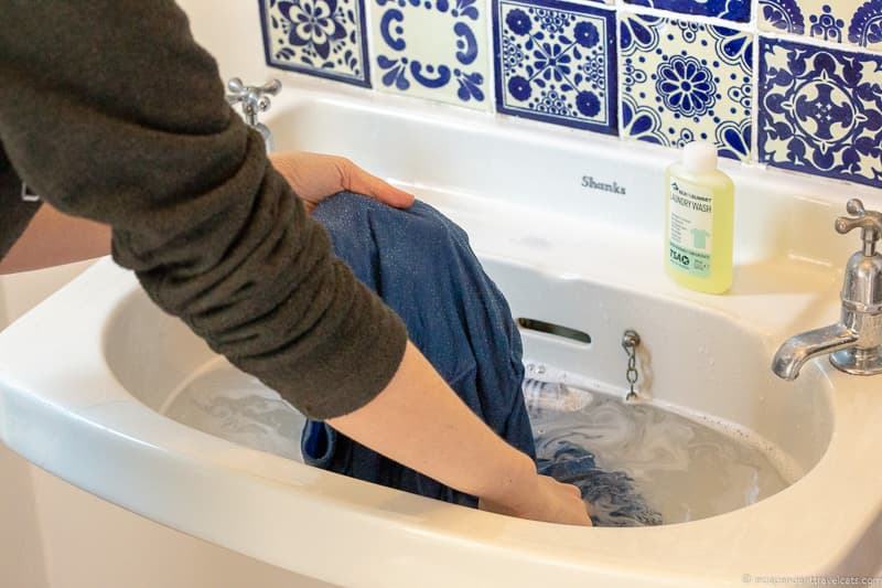 How to Wash Clothes in the Sink