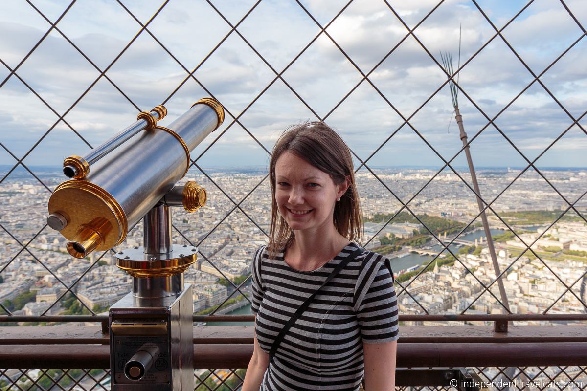 eiffel tower viewing deck