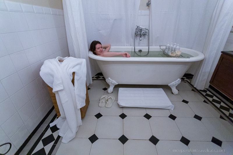 Why You Should Never Take A Bath In A Hotel Tub