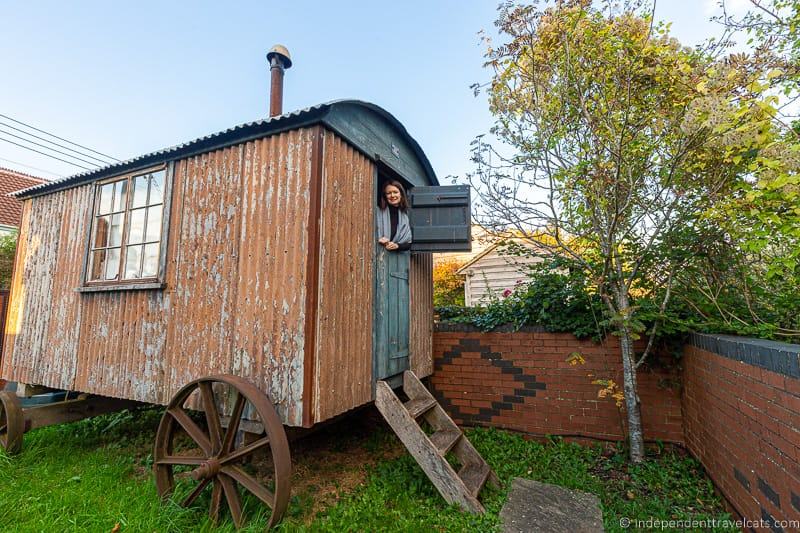 shepherd's hut review of Plum Guide vacation rental booking website Somerset holiday homes Wellow